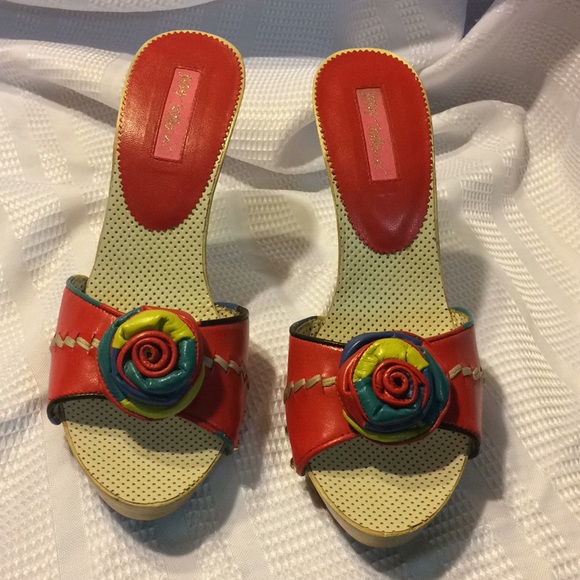 Betsey Johnson Shoes - Betsey Johnson heels size - 9.5
